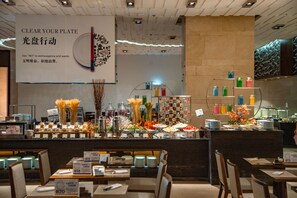 Daily cooked-to-order breakfast for a fee - The Westin Blue Bay Resort & Spa (Lingshui)