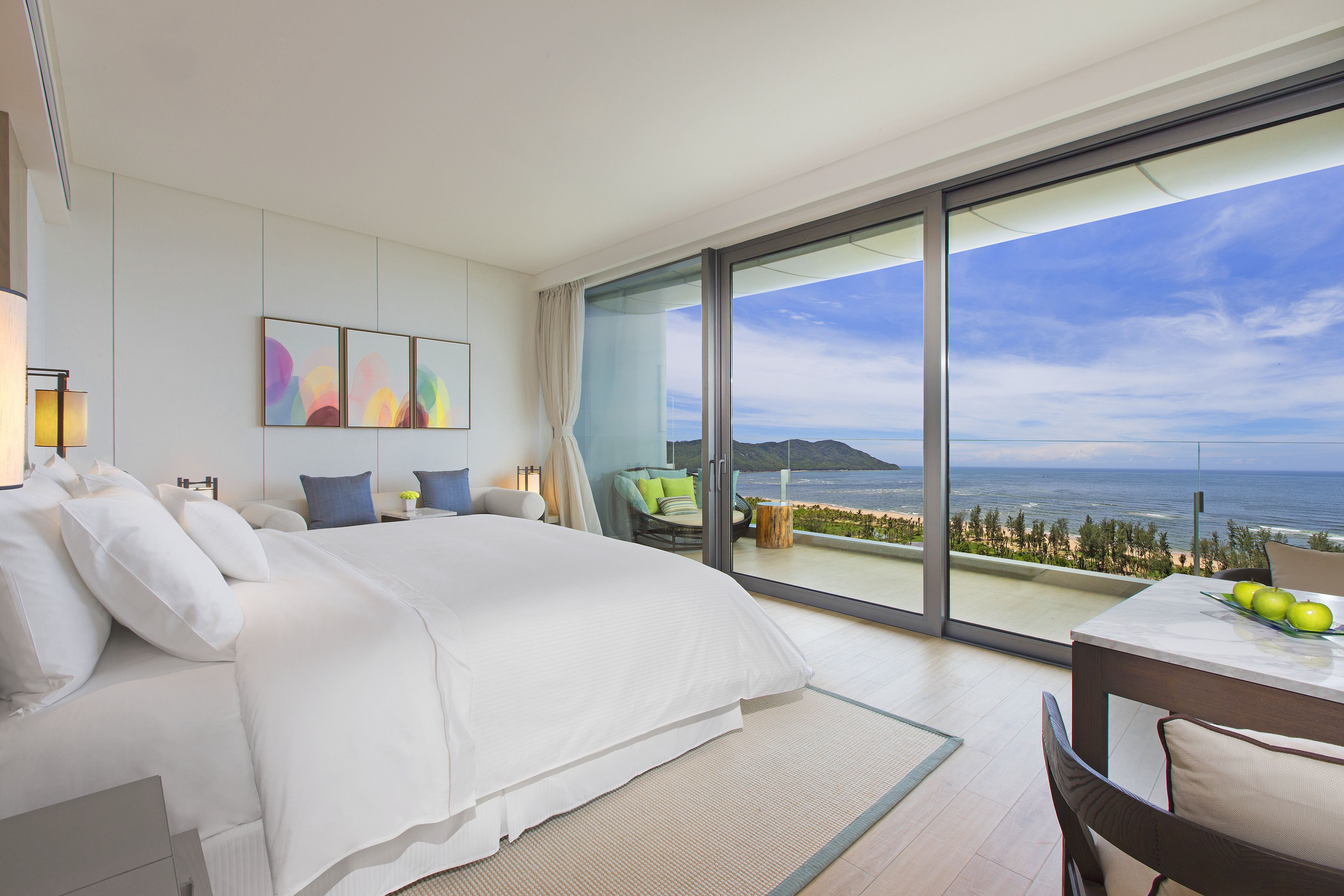 Premium bedding, down comforters, free minibar, in-room safe