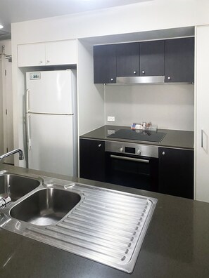 Two Bedroom Apartment #41 | Premium bedding, desk, soundproofing, iron/ironing board