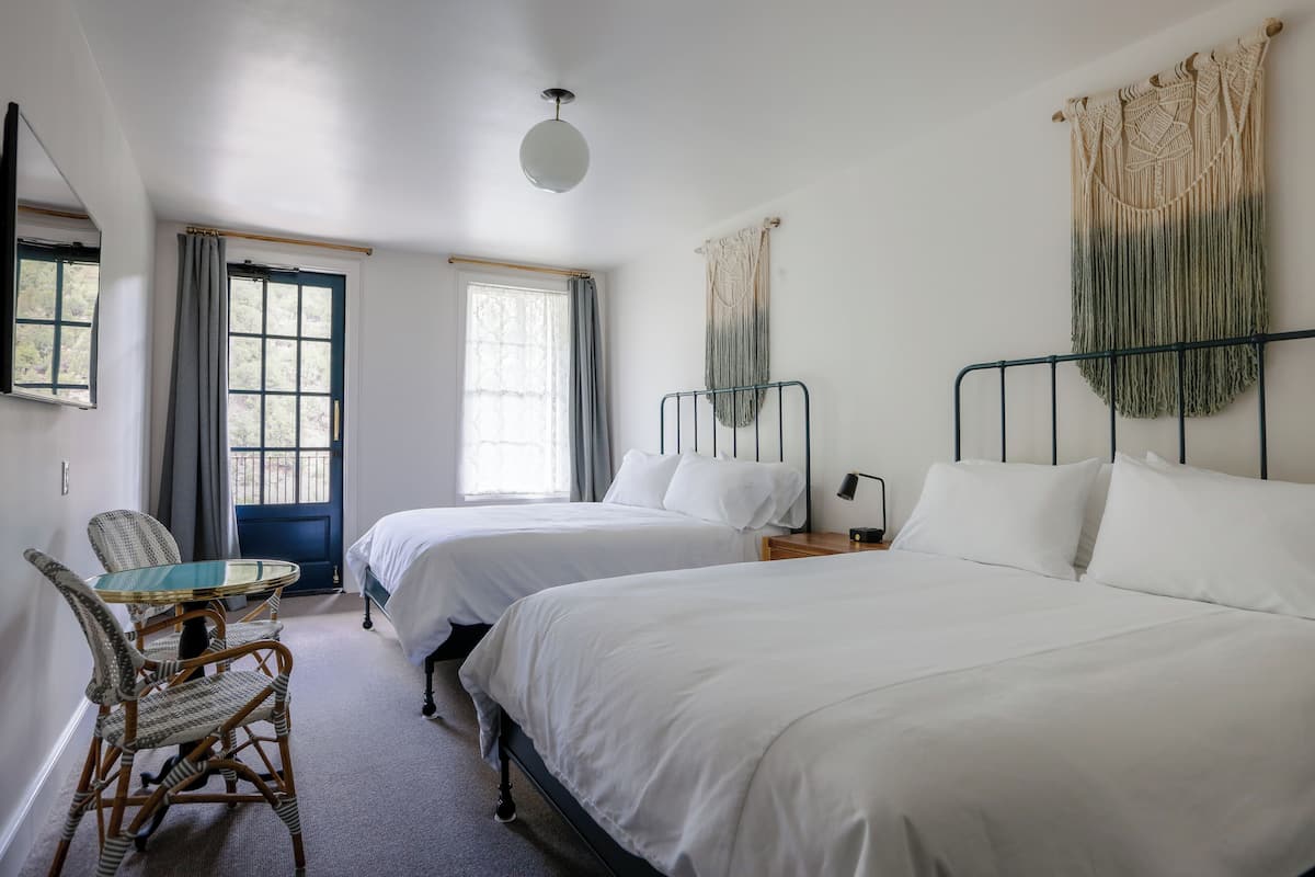Literie de qualité supérieure, décoration personnalisée
