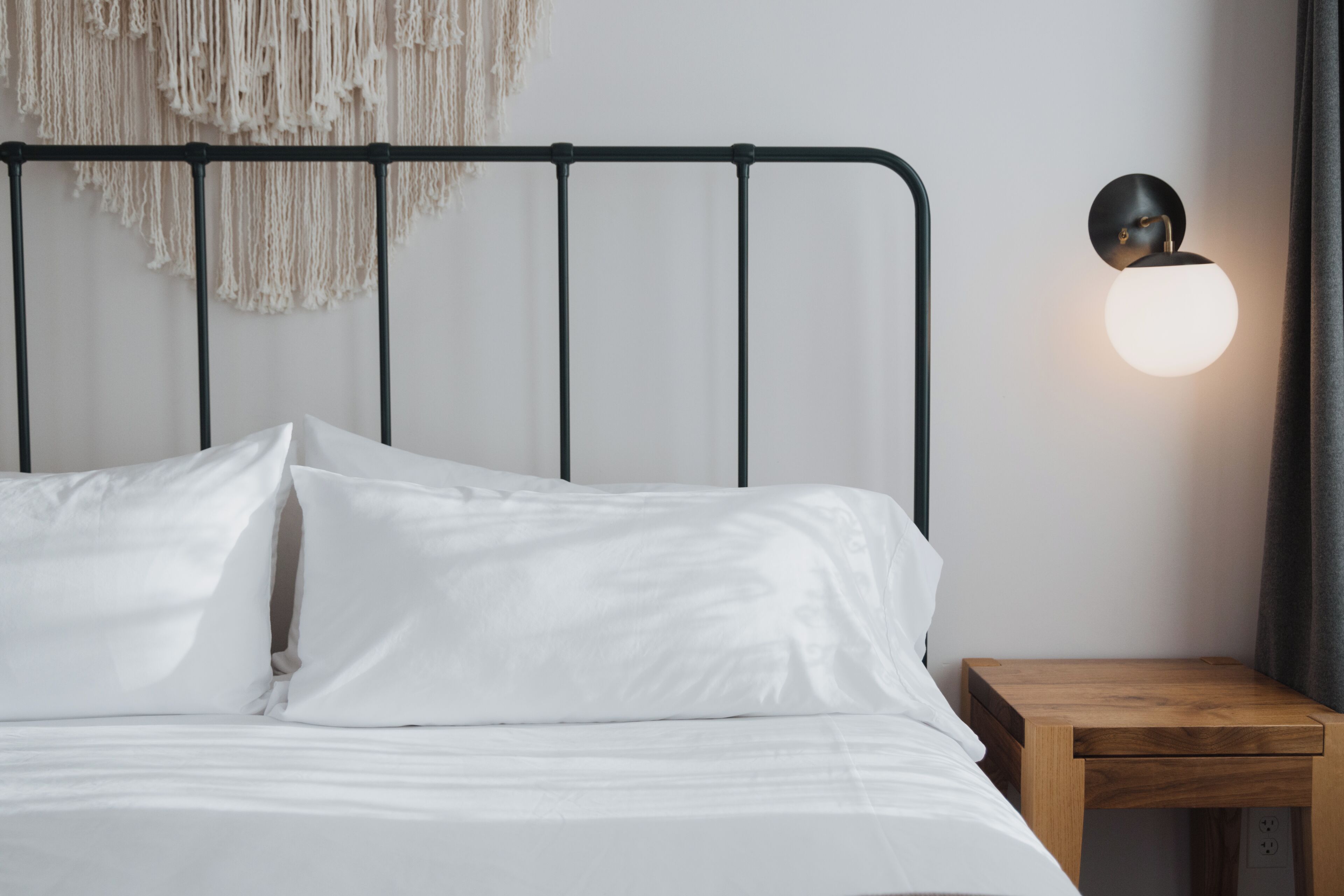 Studio Suite (Westside) | Premium bedding, individually decorated, individually furnished