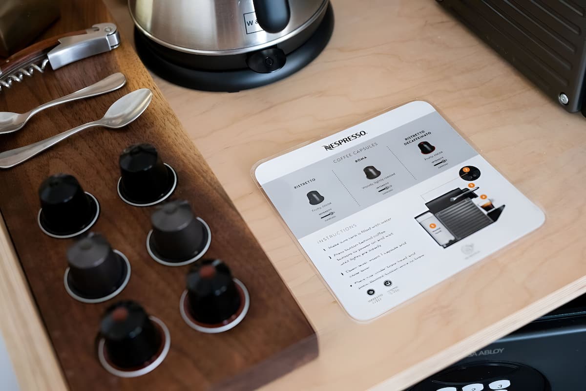 room, 1 king bed (courtyard) | premium bedding, individually decorated, individually furnished