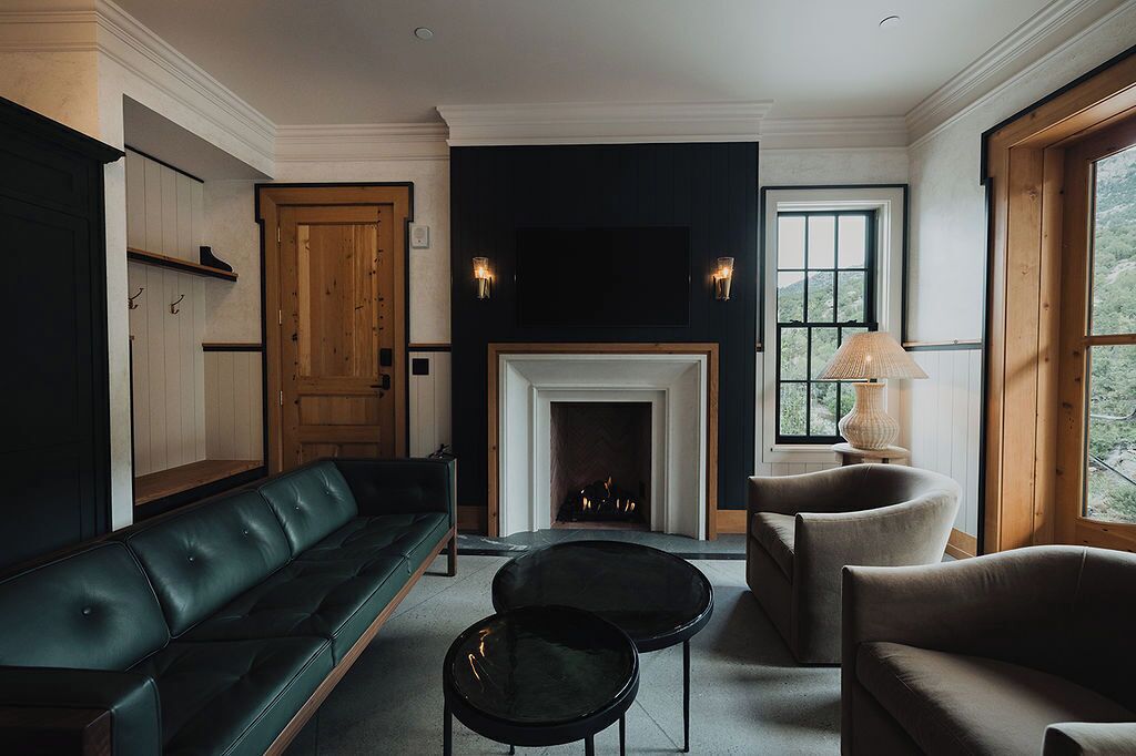 House (Riverain Suite) | Premium bedding, individually decorated, individually furnished