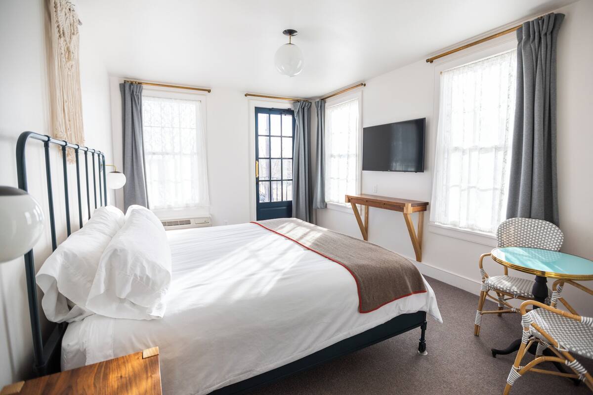 premium bedding, individually decorated, individually furnished