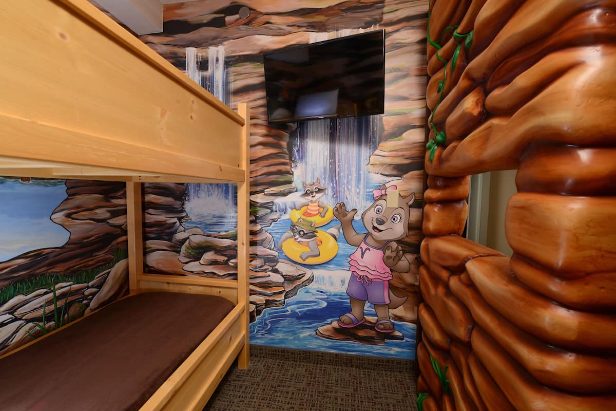 wolf pup den suite - water park included | in-room safe, iron/ironing board, bed sheets, alarm clocks