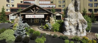 Hotels near Wachusett Mountain Ski Area, Massachusetts: $94 Cheap