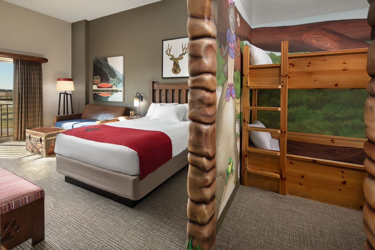 In-room safe, iron/ironing board, bed sheets, alarm clocks