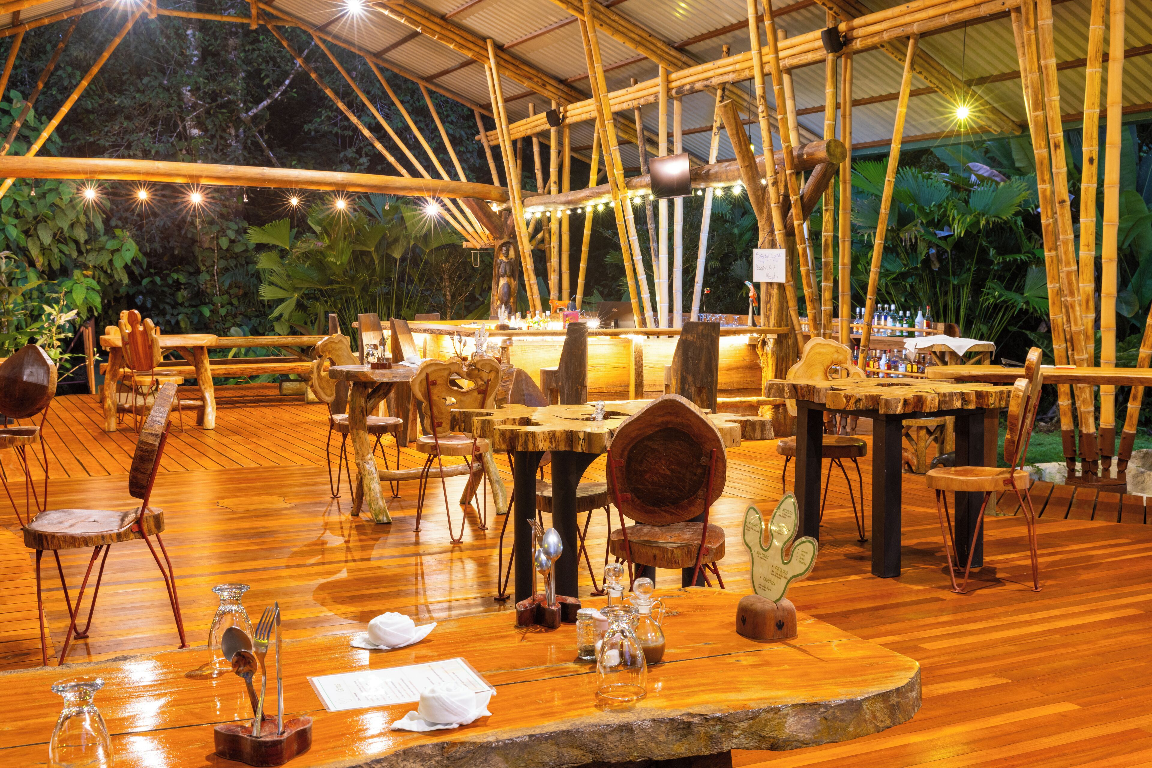 Breakfast, lunch, dinner served; local cuisine 