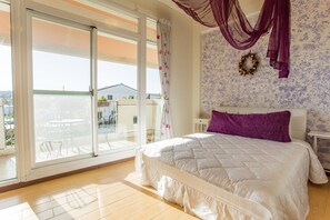 Individually decorated, desk, blackout curtains, soundproofing - Kenting Bonjour Resort (Hengchun)