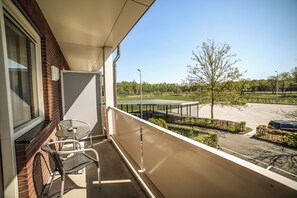 Comfort Double or Twin Room | In-room safe, desk, laptop workspace, free WiFi