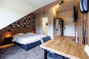 Luxury Double Room | In-room safe, desk, laptop workspace, free WiFi