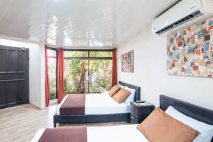 Quarto casal | Cofres nos quartos, Wi-Fi de cortesia, roupa de cama