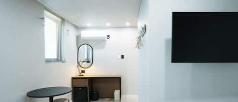 Ropa de cama de alta calidad, cubrecamas y cortinas blackout