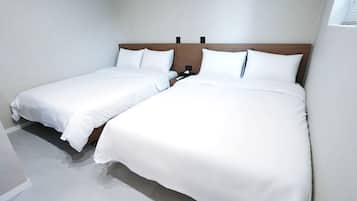 Deluxe Twin Room, Non Smoking | Premium bedding, down comforters, blackout drapes, soundproofing