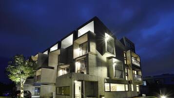 Front of property - evening/night