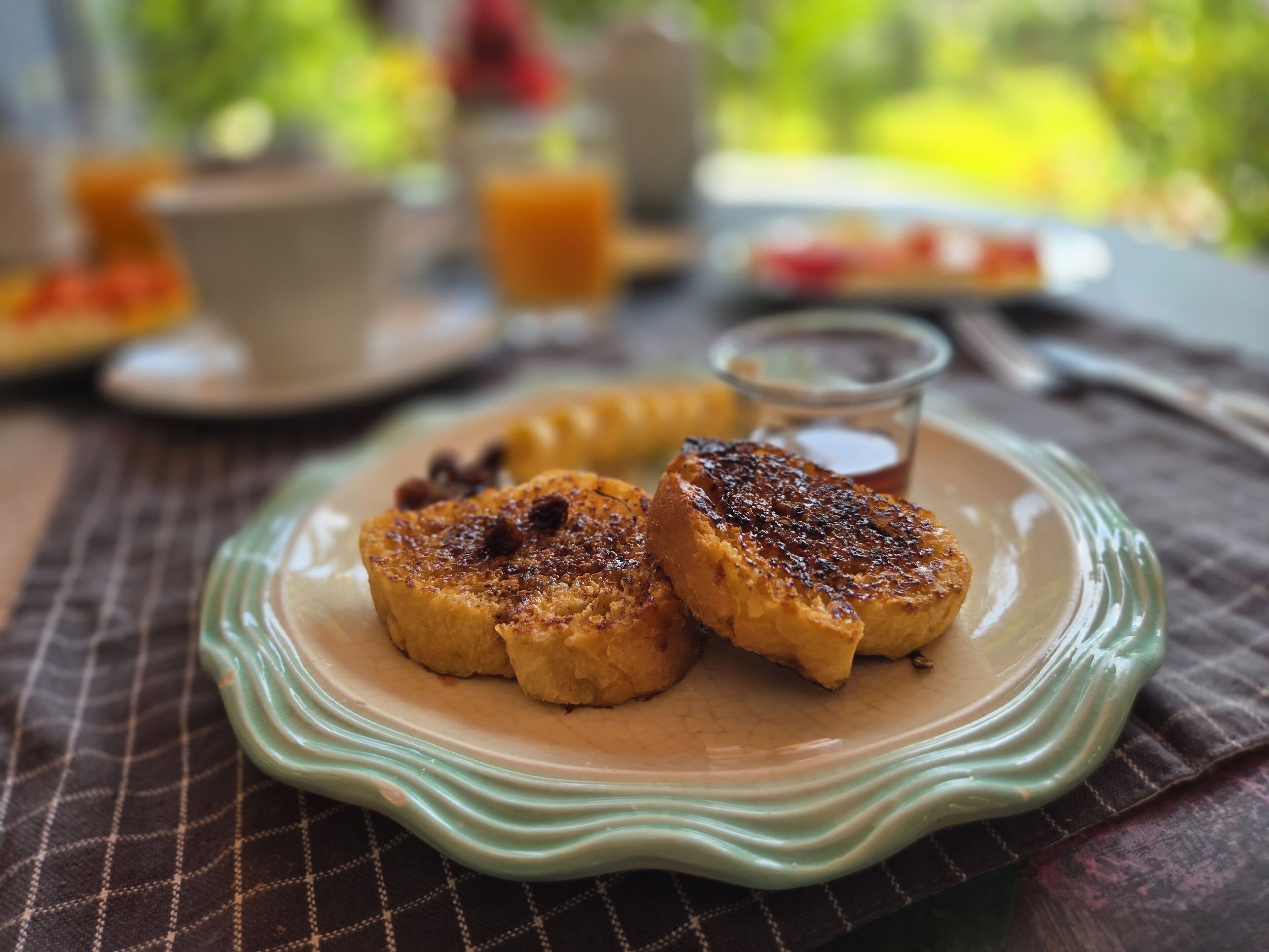 daily full breakfast (usd 12 per person)