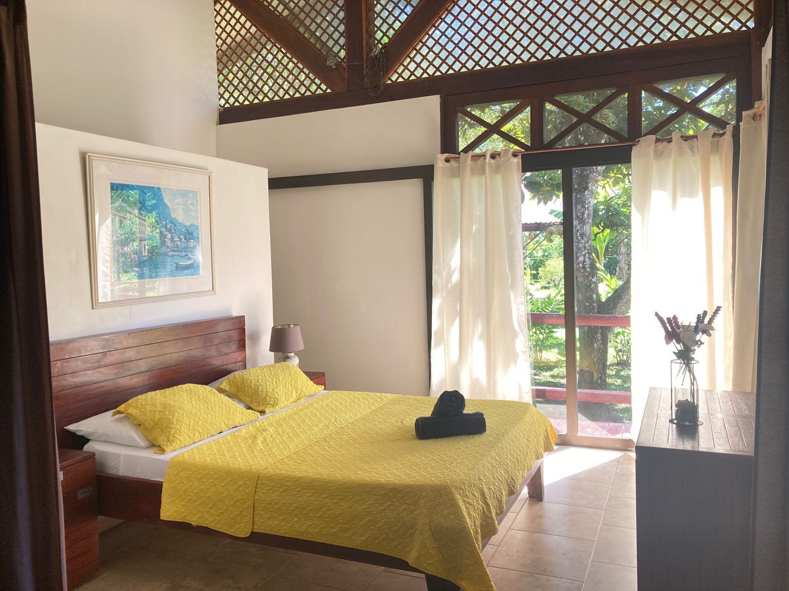 Bungalow Quadruple con cocina equipada | Couette en duvet d'oie, coffres-forts dans les chambres