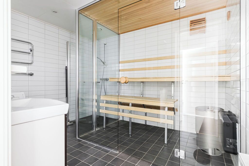 Lejlighed - 3 soveværelser - sauna | Badeværelse | Bruser, hårtørrer