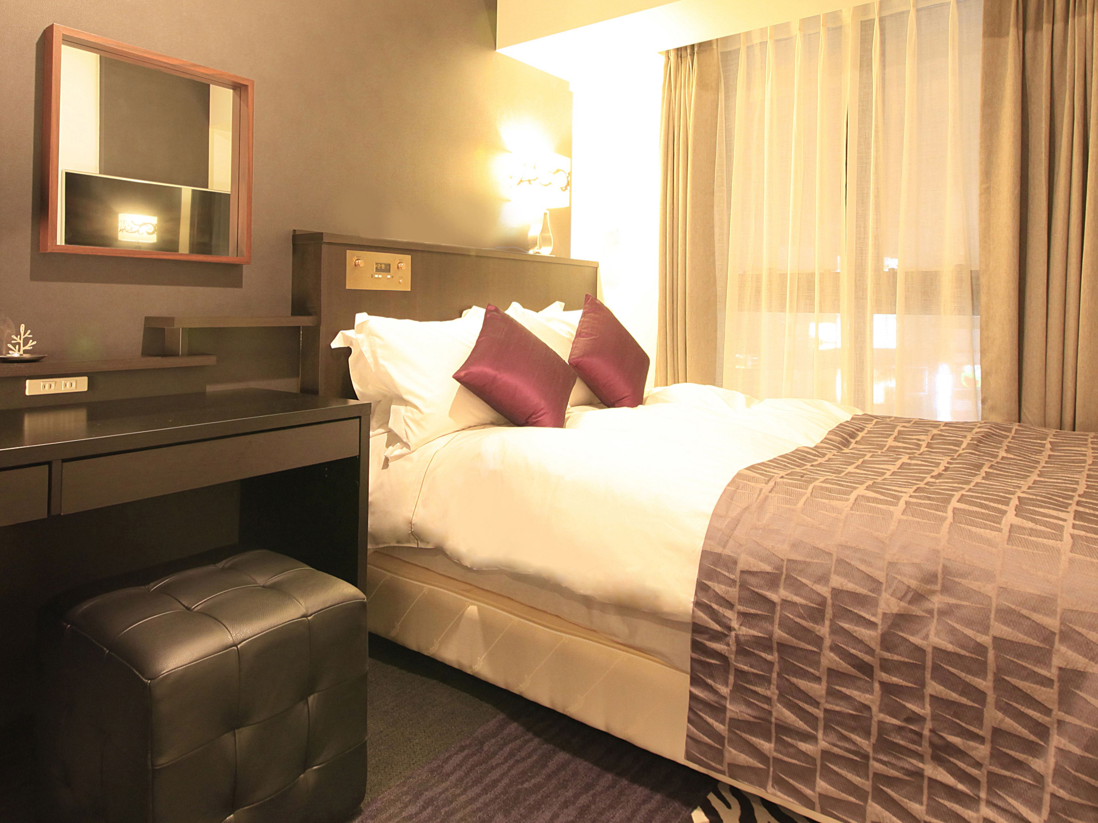 standard queen room - non smoking (1 queen bed) | premium bedding, blackout curtains, free wifi, bed sheets