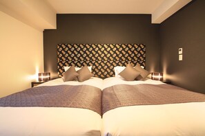 Premium bedding, blackout drapes, free WiFi, bed sheets - Centurion Hotel Ikebukuro (Tokyo)
