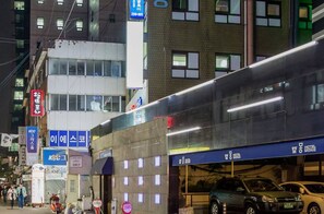 Facciata della struttura