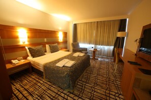 Standard Double or Twin Room | 1 bedroom, minibar, in-room safe, desk - Burçman Hotel (Bursa)