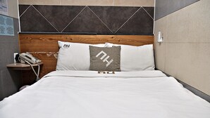 Deluxe Single Room - D.H Sinchon Guesthouse (Seoul)