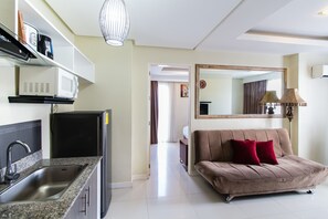 Luxury Room, 1 Bedroom | In-room safe, blackout curtains, soundproofing, free WiFi