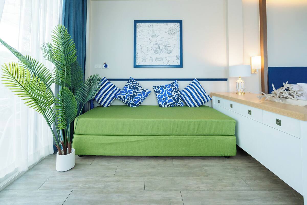 premier room, sea view | 1 bedroom, in-room safe, desk, laptop workspace