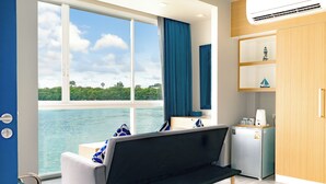 프리미어 더블룸, 금연, 바닷가 (Boat Quay Sea Front) | 객실에서 보이는   전망