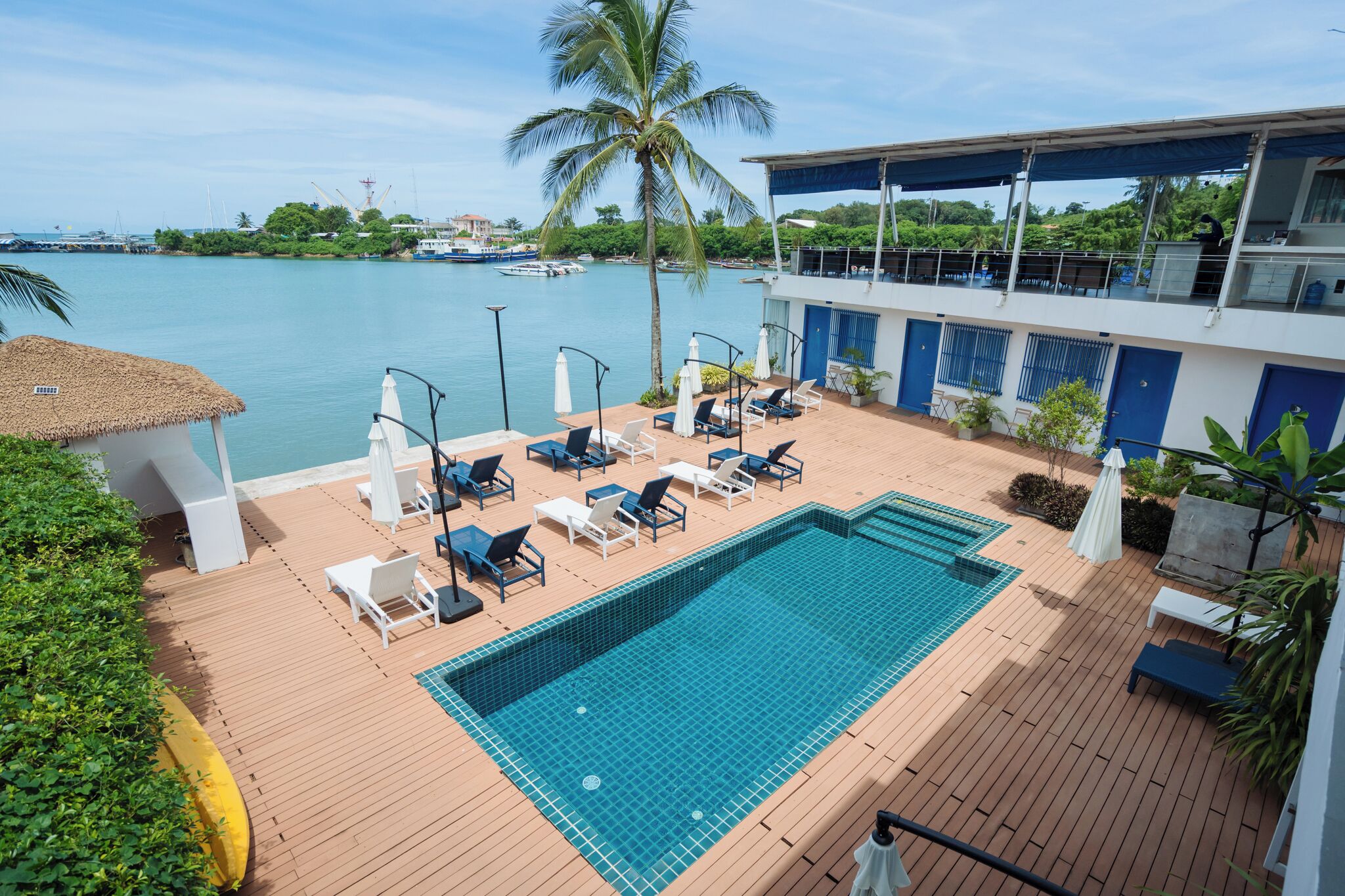 Habitación triple Premier, vistas al mar | Vistas al mar