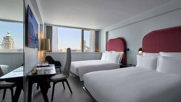 Superior-Zimmer, 2 Doppelbetten | Hochwertige Bettwaren, Minibar, Zimmersafe, Schreibtisch