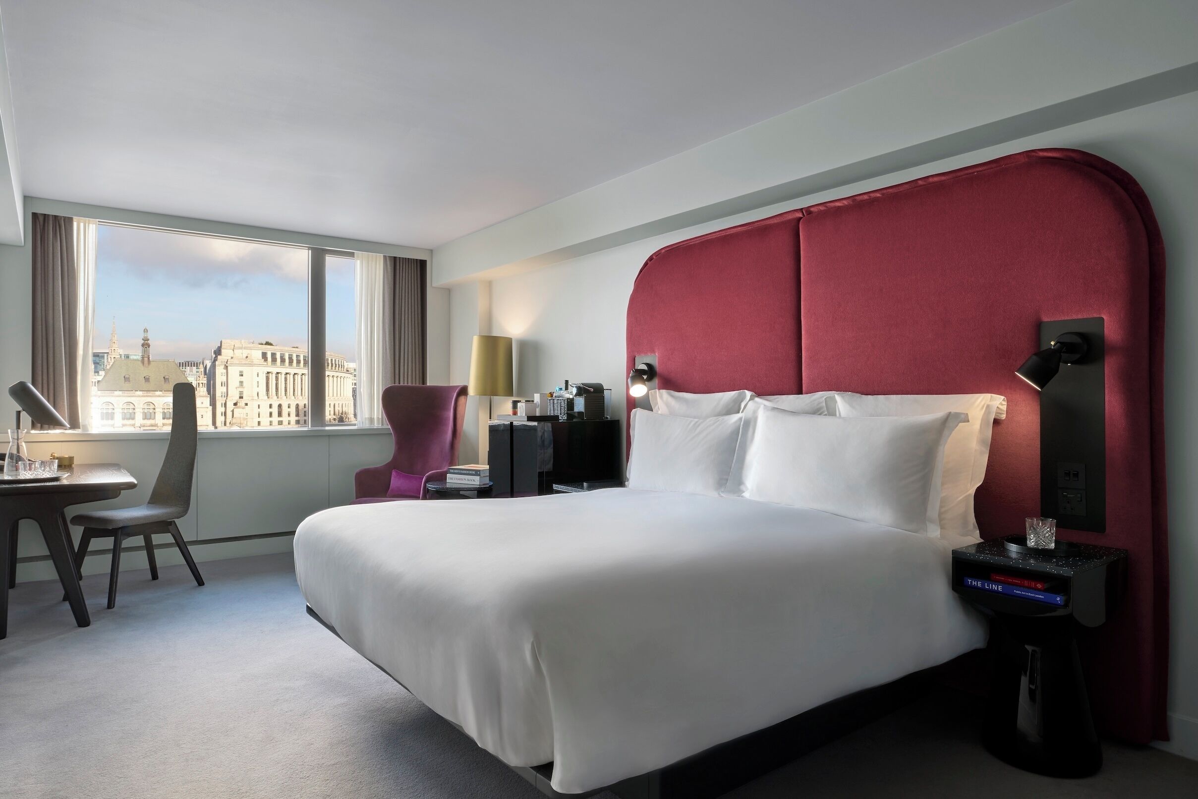 River View Deluxe | Sängtillbehör av högsta kvalitet och minibar