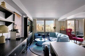 Premium bedding, minibar, in-room safe, individually decorated - Sea Containers London (London)