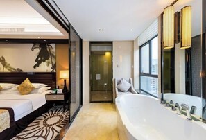 Minibaari, tallelokero huoneessa, herätyskellot