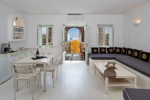 Villa (Votsalo) | Living area | Flat-screen TV - Abrazo Villas (Santorini)