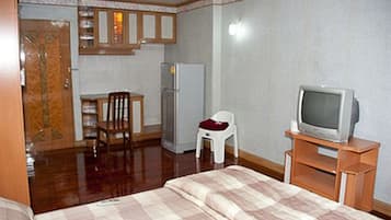 開放式客房, 1 間臥室 | 書桌