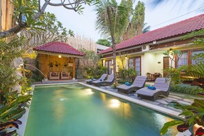 Pool - Sandat Bali Ubud Guest House (Ubud)