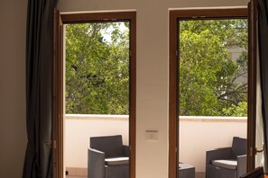 Panoramic Double Room, Terrace, Garden View | Minibar, desk, laptop workspace, soundproofing - Hotel Parco delle Fontane (Syracuse)