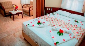 Caja de seguridad en la habitación, wifi gratis y ropa de cama 