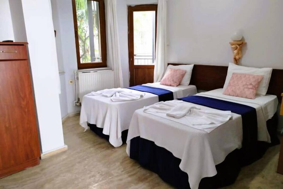 Zimmersafe, kostenloses WLAN, Bettwäsche, Rollstuhlgeeignet