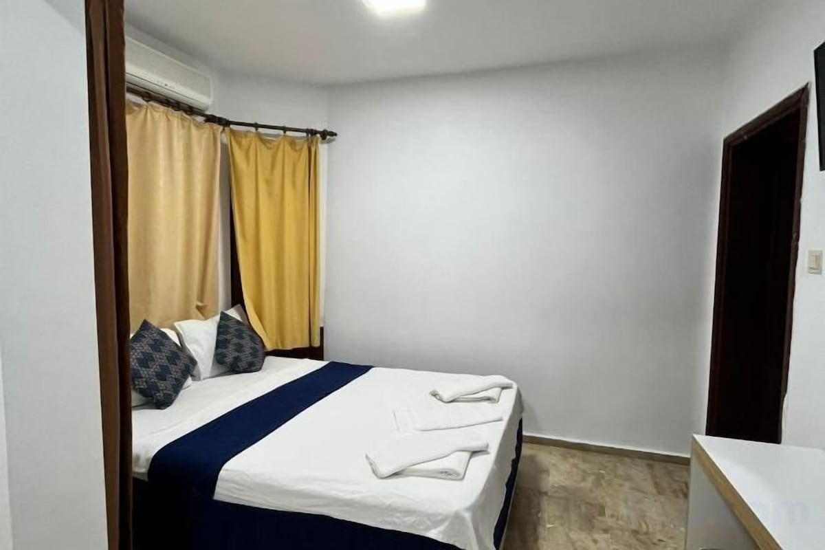 In-room safe, WiFi (free), bed sheets