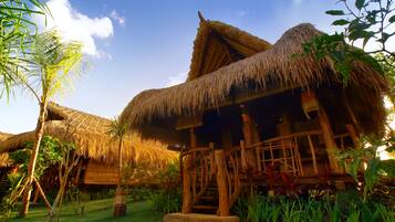 Bungalow (Hot Water) | In-room safe, desk, free cots/infant beds, free WiFi