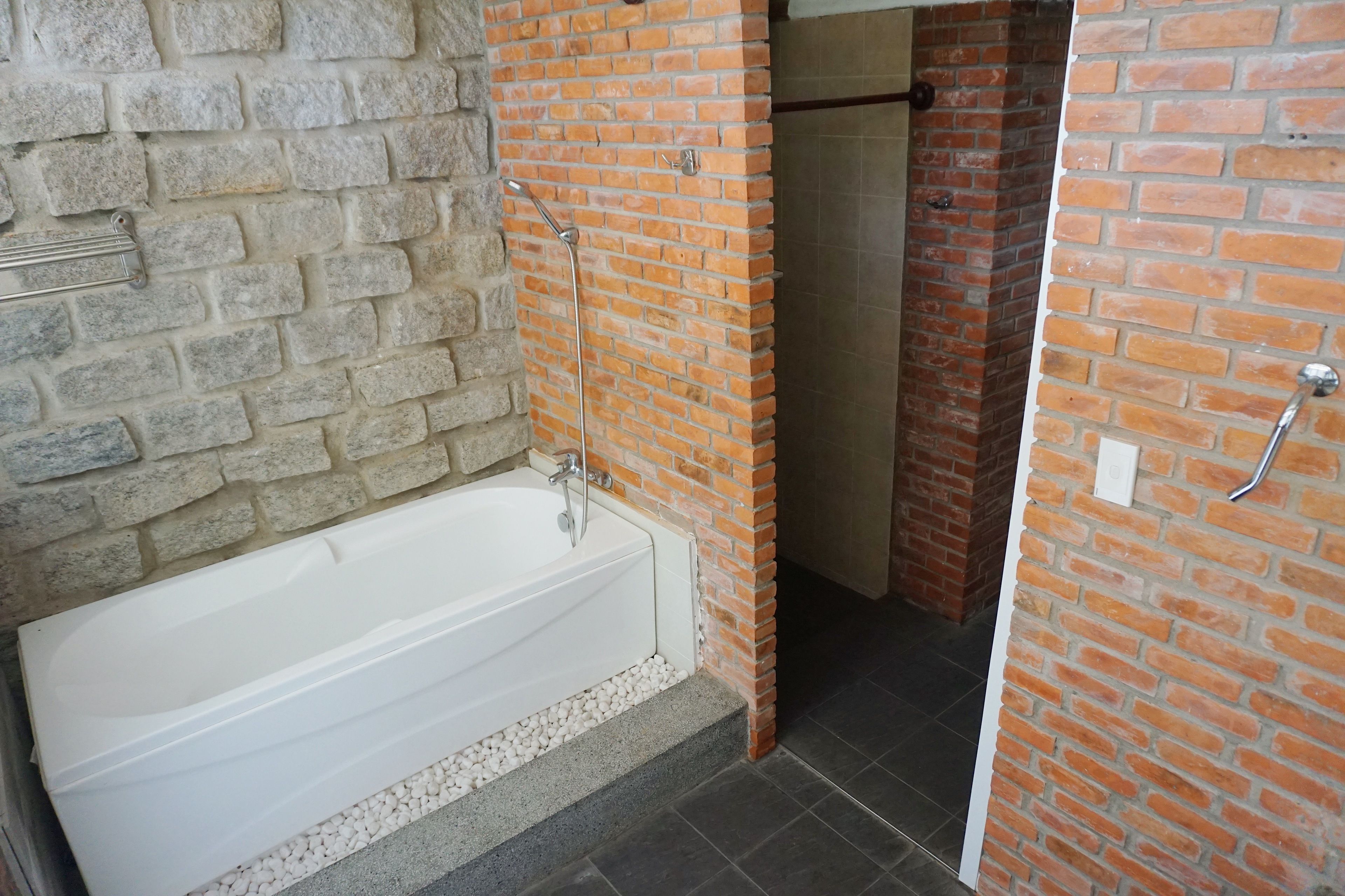 superior room, 1 double bed | bathroom | free toiletries, hair dryer, towels