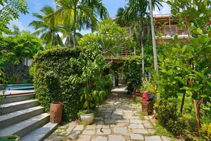 Garden - Rock Villa Hoi An (Da Nang)