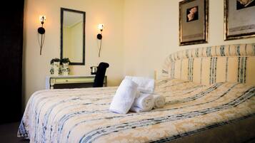 Chambre Double Classique, 1 chambre, vue jardin, dans les dépendances