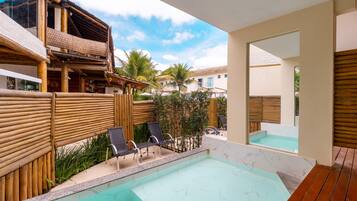 Junior Room, Private Pool, Ground Floor | Minibar, free WiFi, bed sheets