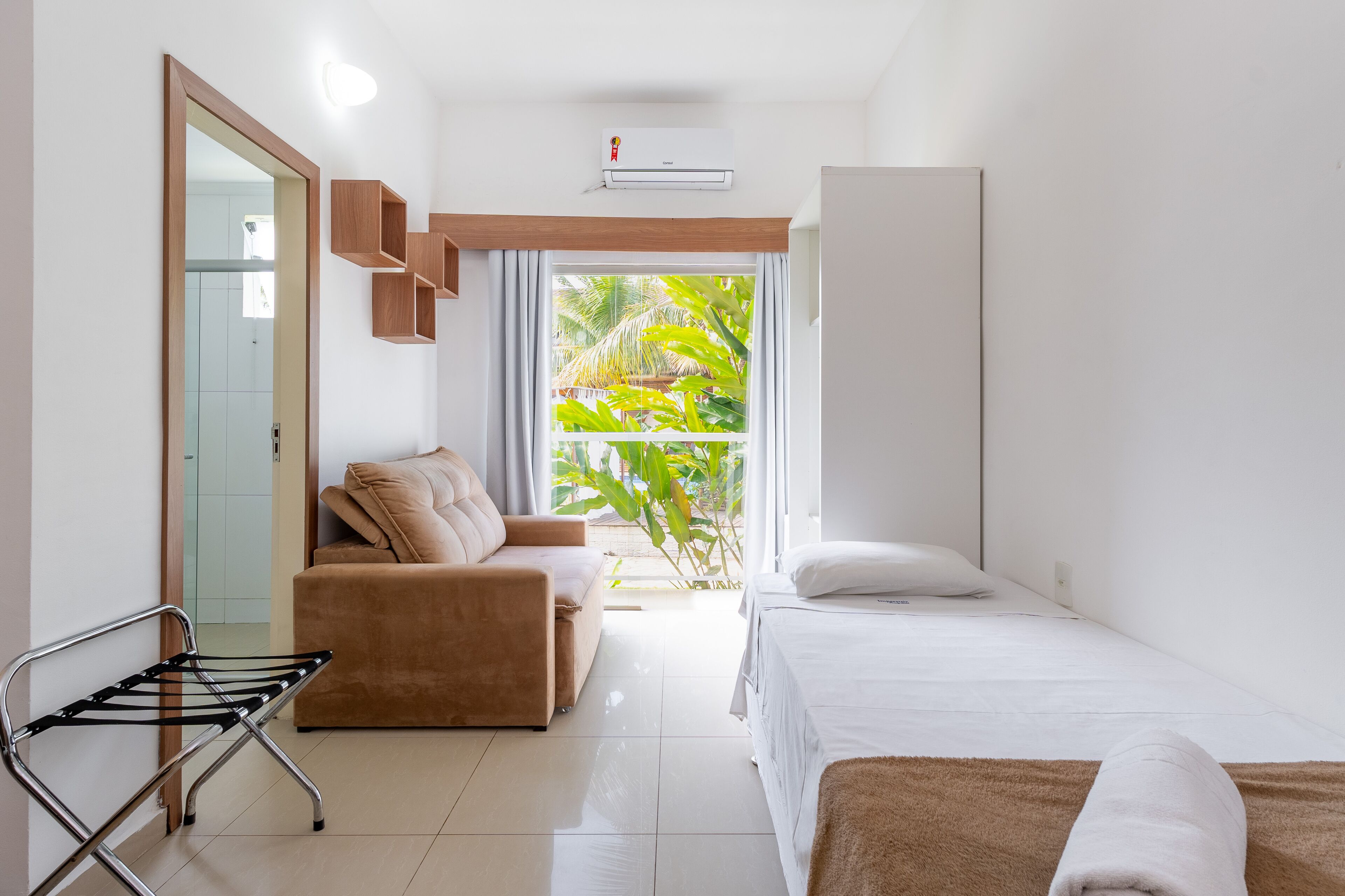 1 bedroom, minibar, free wifi, bed sheets