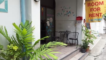 Entrée de l’hébergement