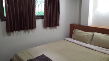 Standard Room | Blackout curtains, free WiFi